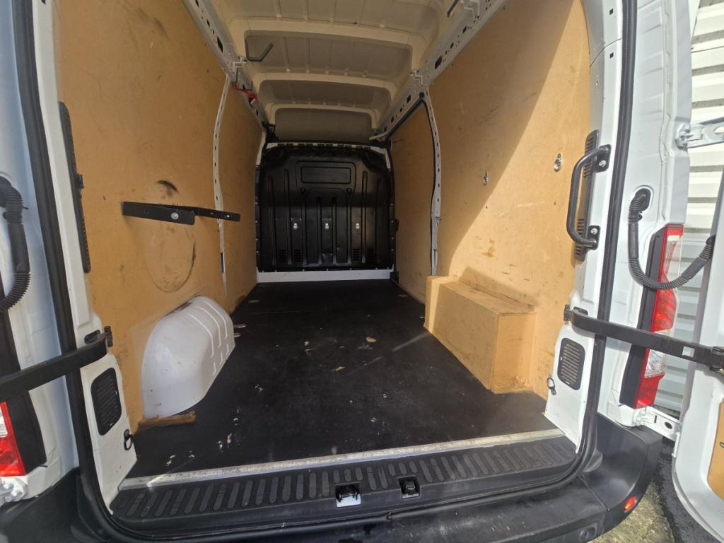 Renault Master (3) CA Pr GCF R3500 L2H3 Energy dCi 145