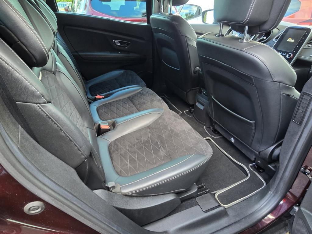 Renault Grand Scnic (3) Black Edition TCe 160 EDC - 21