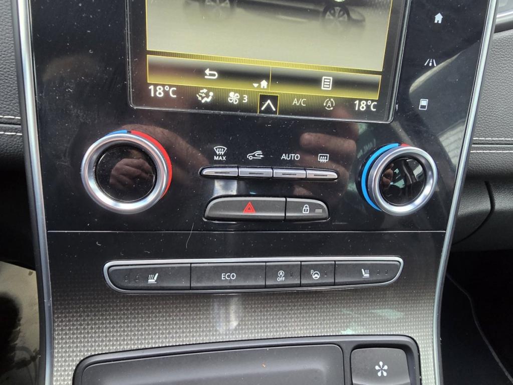 Renault Grand Scnic (3) Black Edition TCe 160 EDC - 21